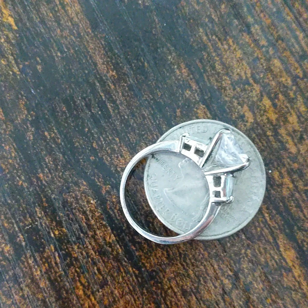 Silver ring - Picture 8 of 8